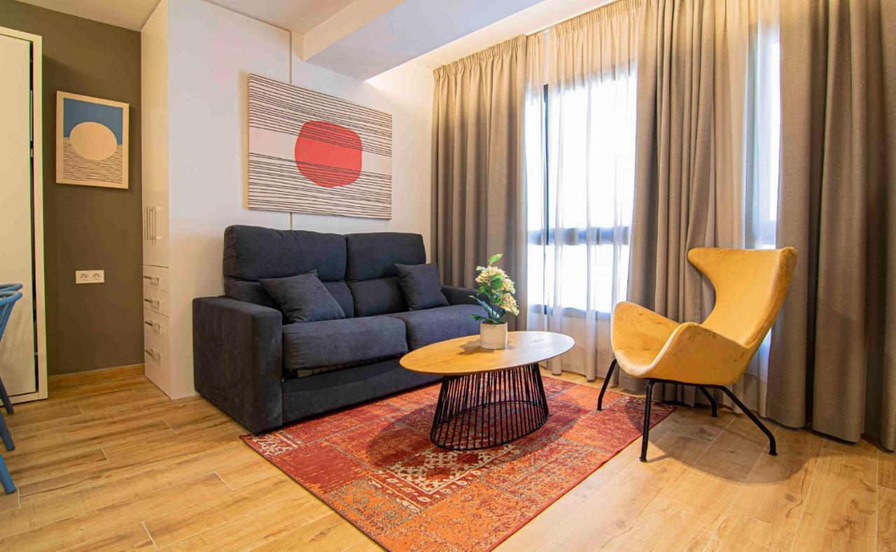 Apartamentos Leonor Málaga Exterior foto